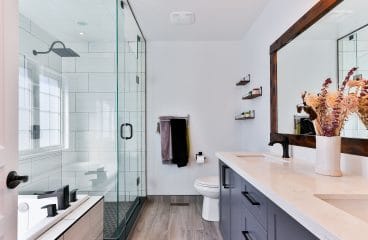 Peut-on utiliser du bois dans la salle de bain ?